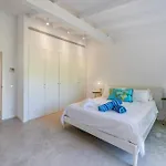 Collet Villa